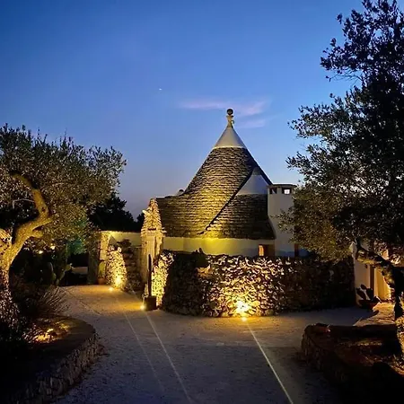Il Trullo Di Mya. Trullo Con Piscina Privata