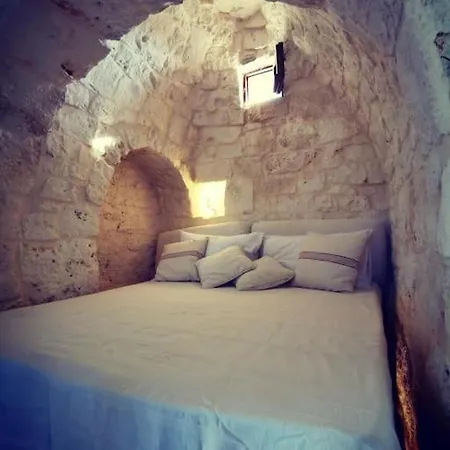 Il Trullo Di Mya. Trullo Con Piscina Privata * Ceglie Messapica