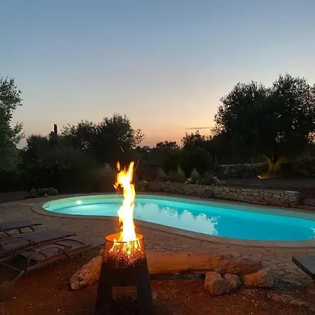 Il Trullo Di Mya. Trullo Con Piscina Privata Villa Ceglie Messapica