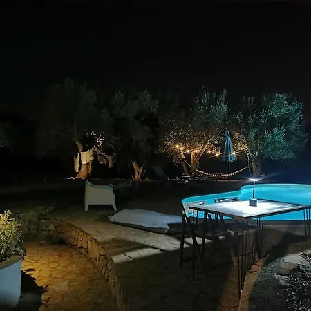 Il Trullo Di Mya. Trullo Con Piscina Privata