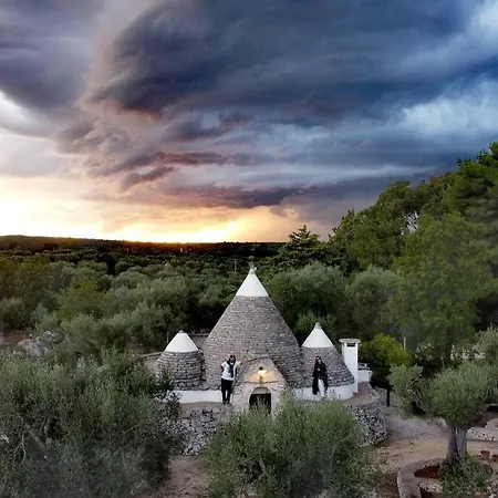 Villa Il Trullo Di Mya. Trullo Con Piscina Privata Ceglie Messapica