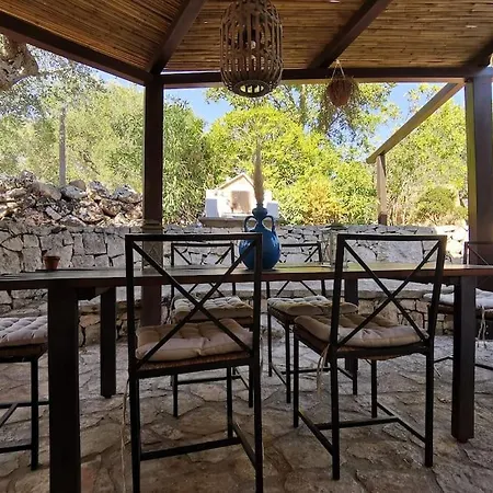 Il Trullo Di Mya. Trullo Con Piscina Privata * Ceglie Messapica
