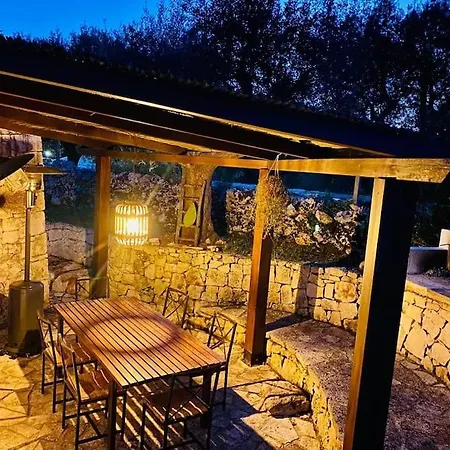 Il Trullo Di Mya. Trullo Con Piscina Privata Villa